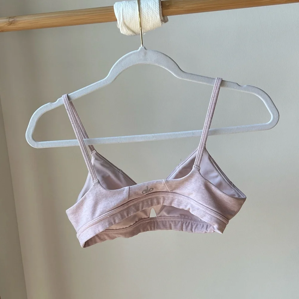 Alo yoga alosoft bra in pink heather